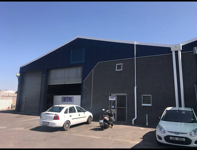 1,465M² WAREHOUSE RENTED IN OKAVANGO PARK